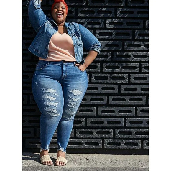 Torrid Women's Bombshell Skinny Premium Stretch High Rise Destructed Jean Sz 22R - Picture 4 of 14